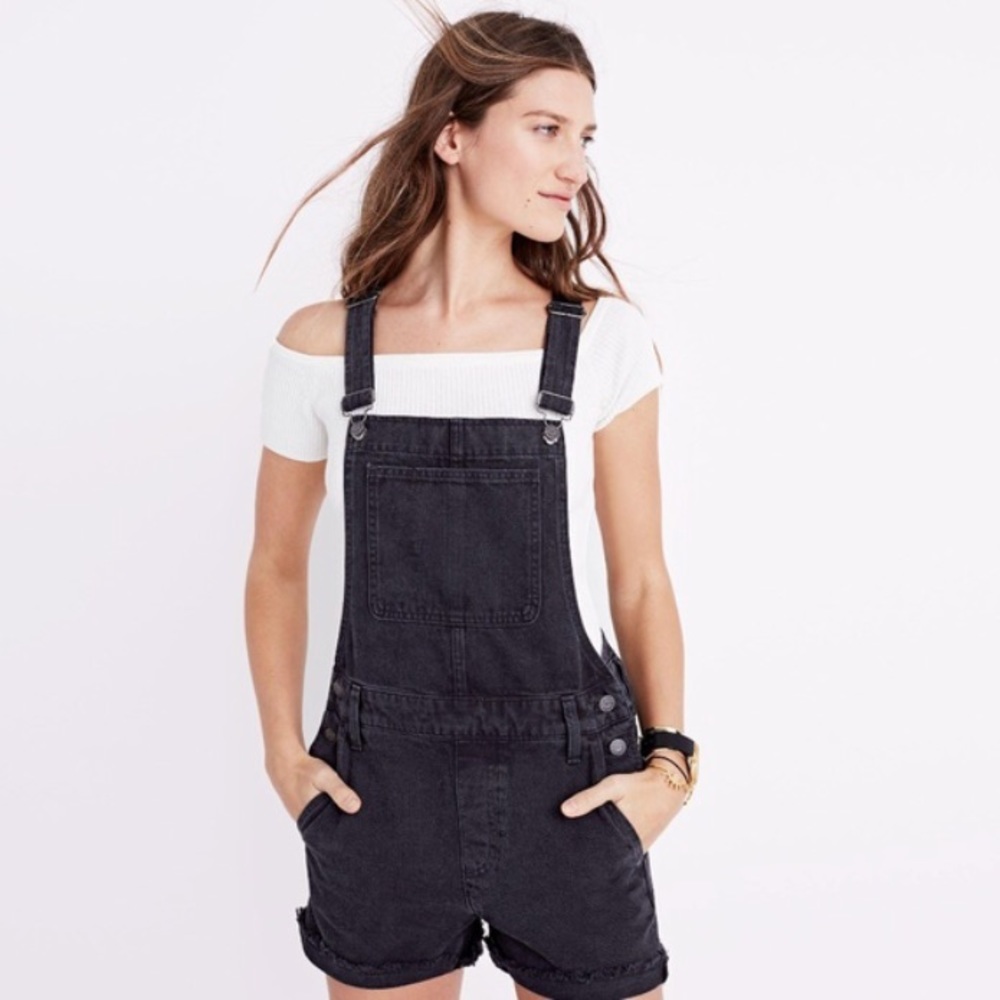 Madewell Adirondack Short Overalls in Washed Black